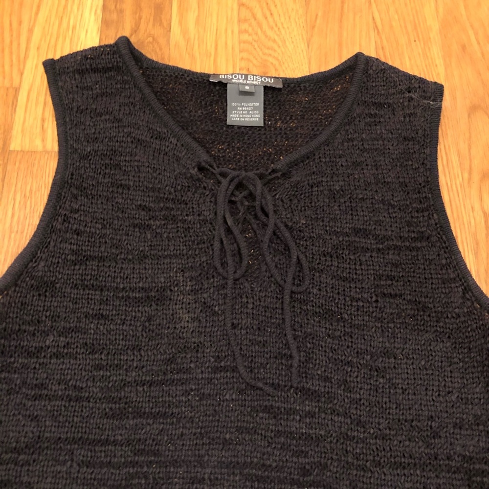 Fun Bisou Bisou knit top - size small